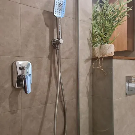Venice Apartment, Self Check-in 24h, Free Parking Poznaň